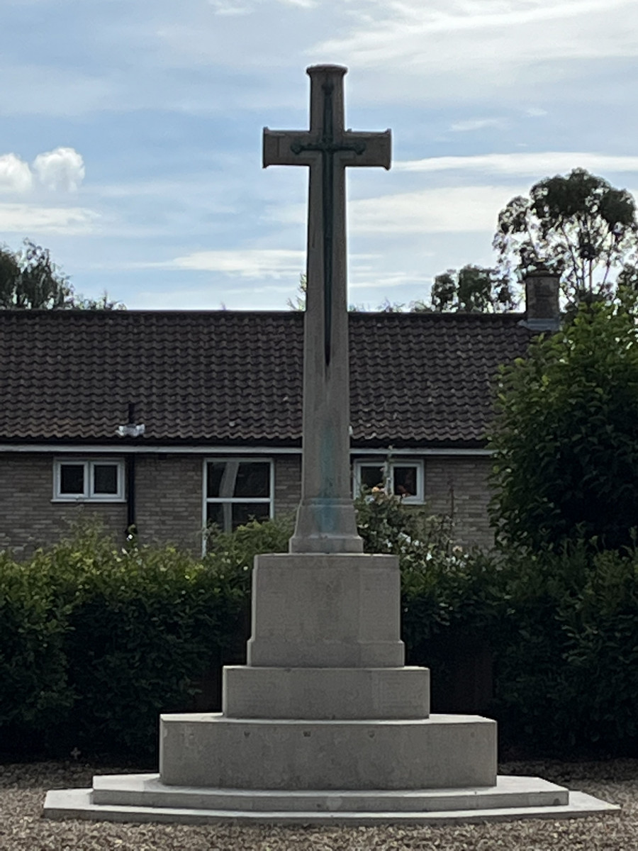 Image of Eaton War Memorial taken by Catherine Jeffries September 2022